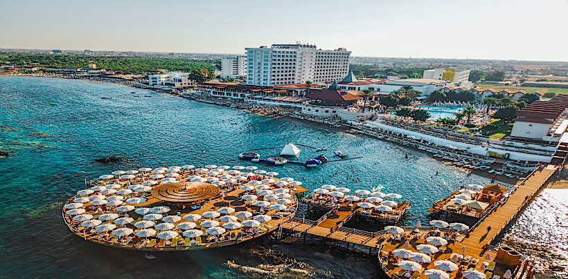 Salamis Bay Conti Resort Hotel & Casino Plaj ve Havuz 1